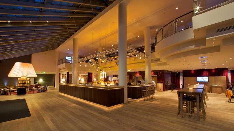 Pentahotel 4*